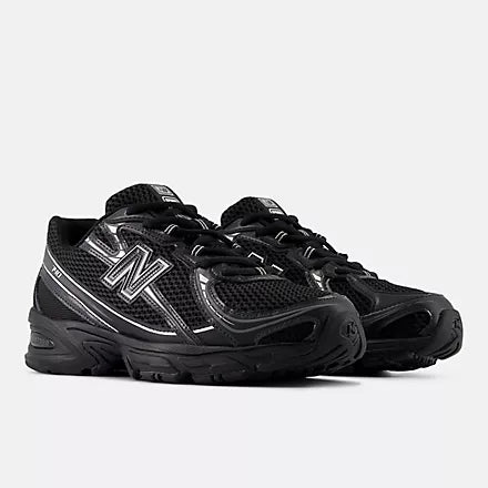 New Balance 740